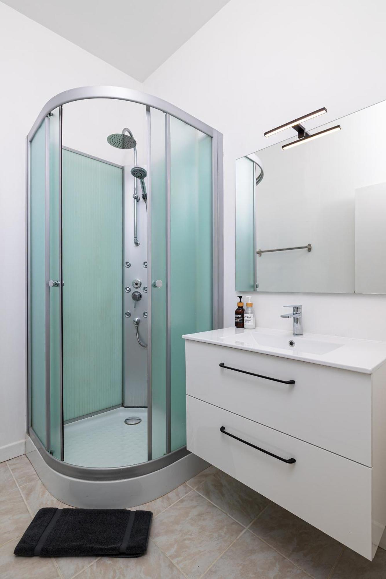 Maya Appartements & Suites Cosne-Cours-Sur-Loire ภายนอก รูปภาพ