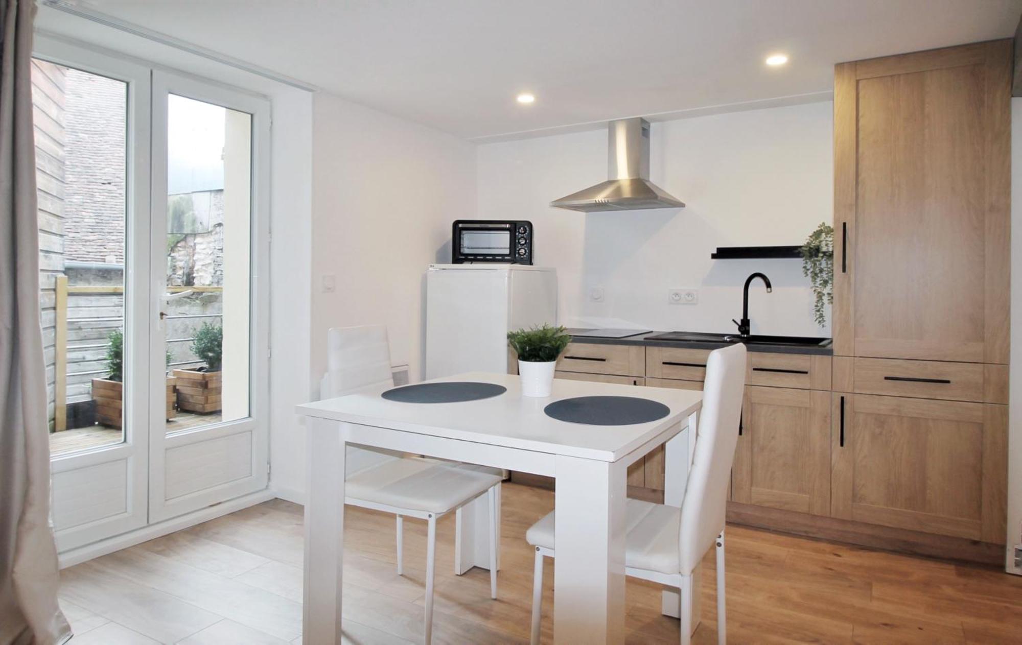 Maya Appartements & Suites Cosne-Cours-Sur-Loire ห้อง รูปภาพ
